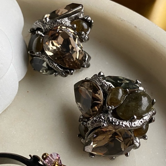 Alexis Bittar liver tone crystal clip on earrings - Picture 1 of 16